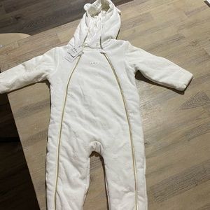 Baby jumpsuit 9-12 months brand new
